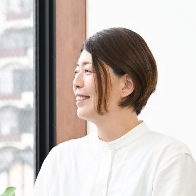 藤戸 佐千世 氏